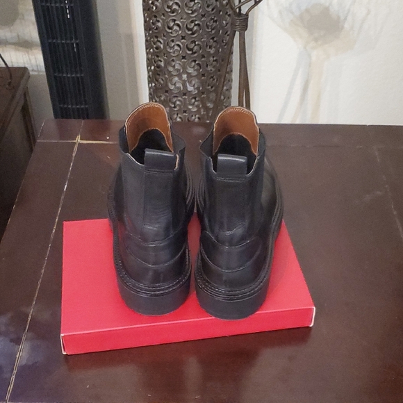 Zara Women's Black Leather Combat Boots - Picture 3 of 8